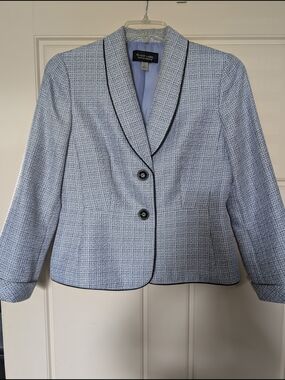 Evan Picone Pale Blue Tweed Blazer with Black Trim